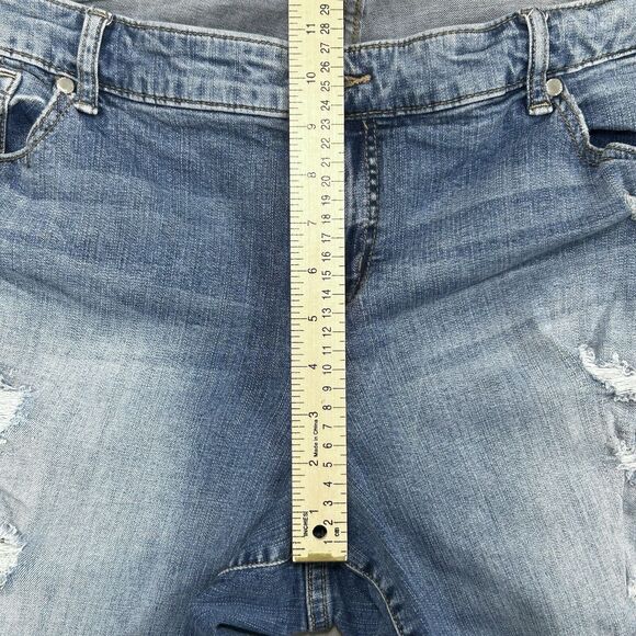 Torrid Jeans Women's 20 Blue Denim Distressed Stretch Raw Hem Measures 39x26 - Picture 5 of 14